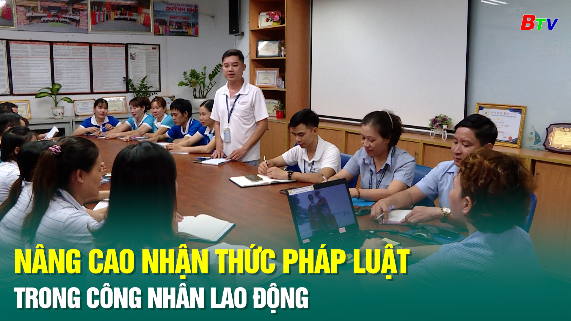 Nâng cao nhận thức pháp luật trong công nhân lao động